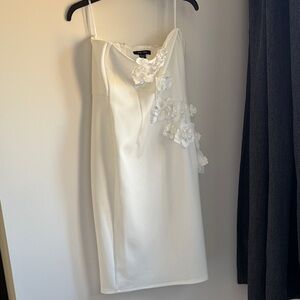 Chic White Floral Midi Dress